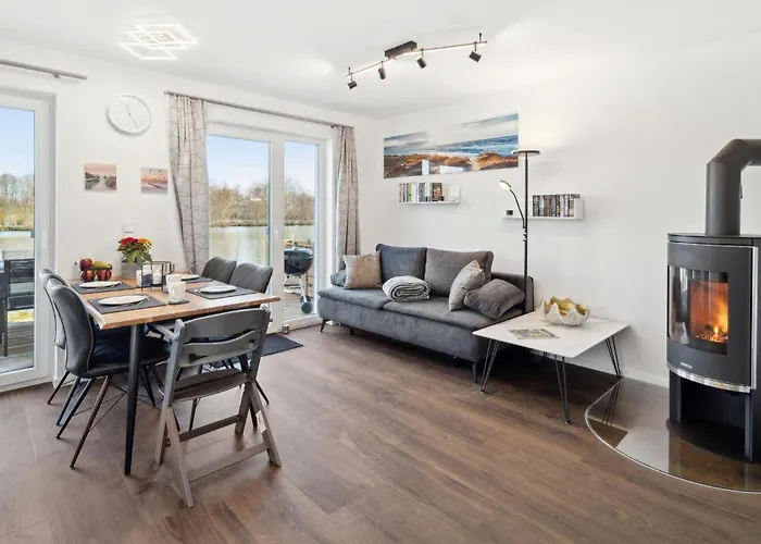 Haus Seeblick Am Deich * トッセンス
