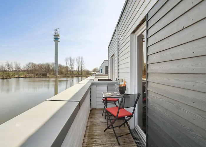 Haus Seeblick Am Deich * トッセンス